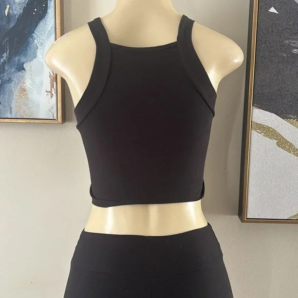 Fashion Nova- pinstripe red rose design set. - Picture 6 of 7